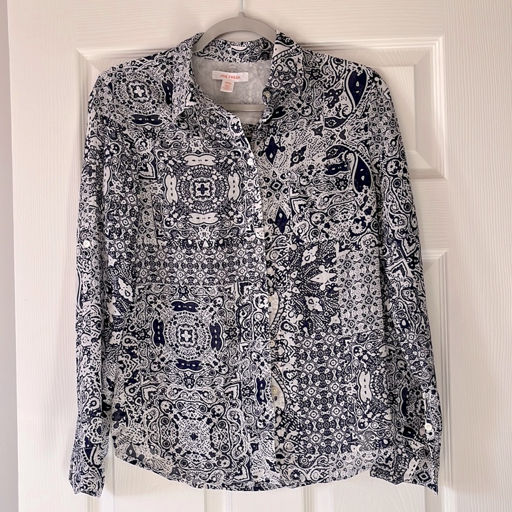 Joe Fresh button up shirt size XS